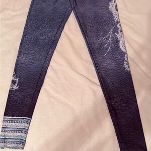 Stylish Blue Patterned Leggings